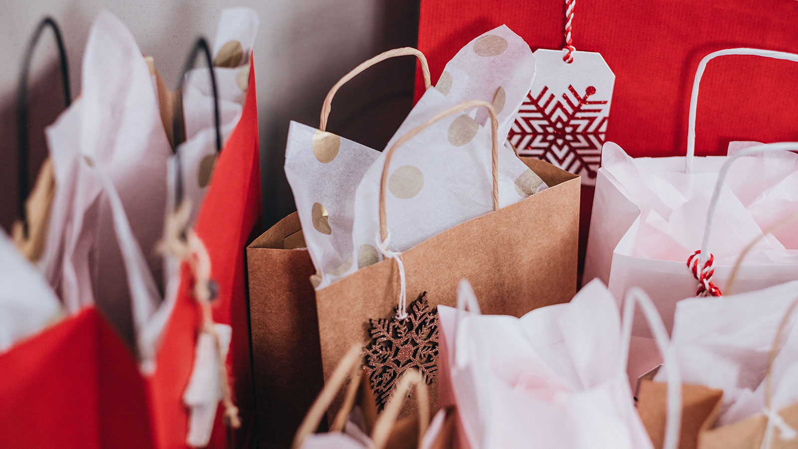 This Holiday Season, Second-Hand and Pre-Loved Gifts are All the Rage - Seams for Dreams